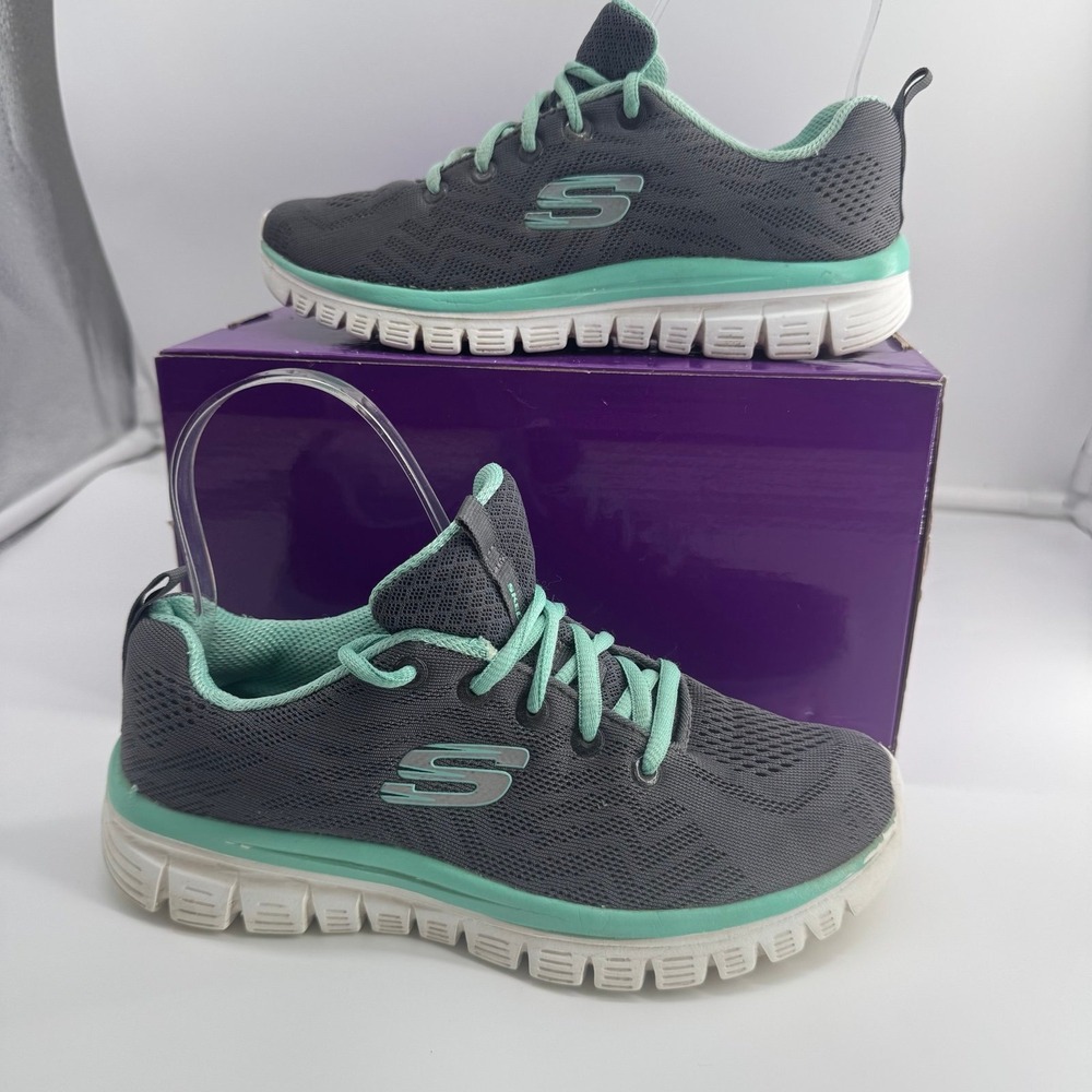 Skechers Women's Gray Mint Athletic Running shoes sneakers size 6